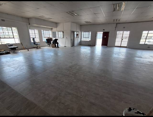 737M² OFFICE TO LET IN VANDERBIJLPARK NW